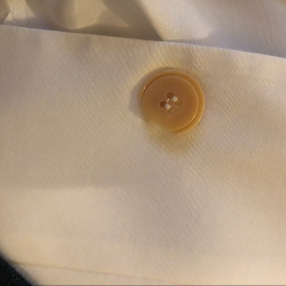 Beautiful Ann Taylor White Blazer - Picture 7 of 7